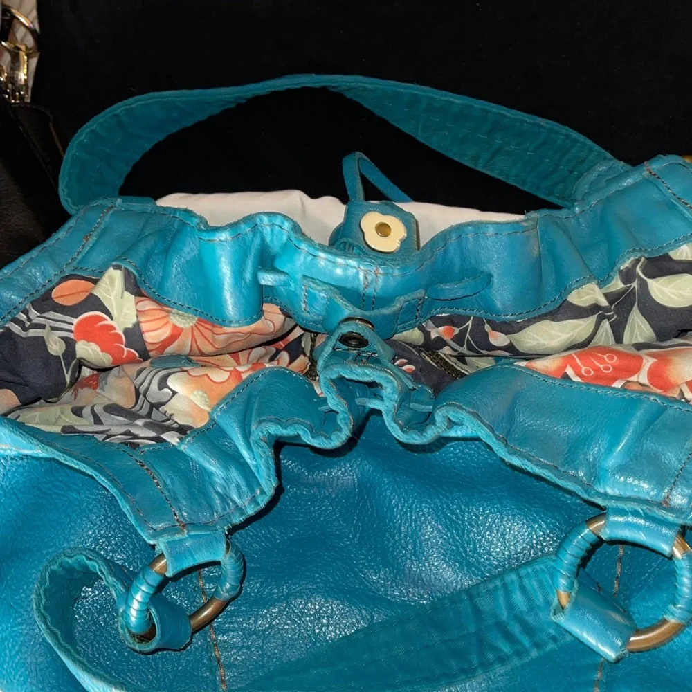 Lucky Teal Leather Slouch Cinch Handbag Pebble Leather - Picture 6 of 7